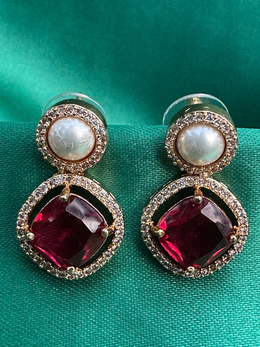 Éclat Duo Earrings – Elegant Statement Tops