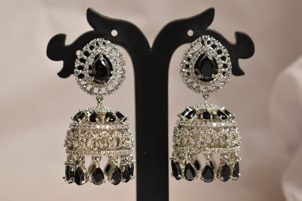 Noor-E-Naz 3-Piece Jhumka & Maang Tikka Set