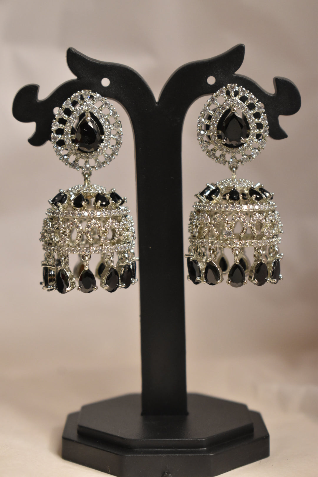 Noor-E-Naz 3-Piece Jhumka & Maang Tikka Set