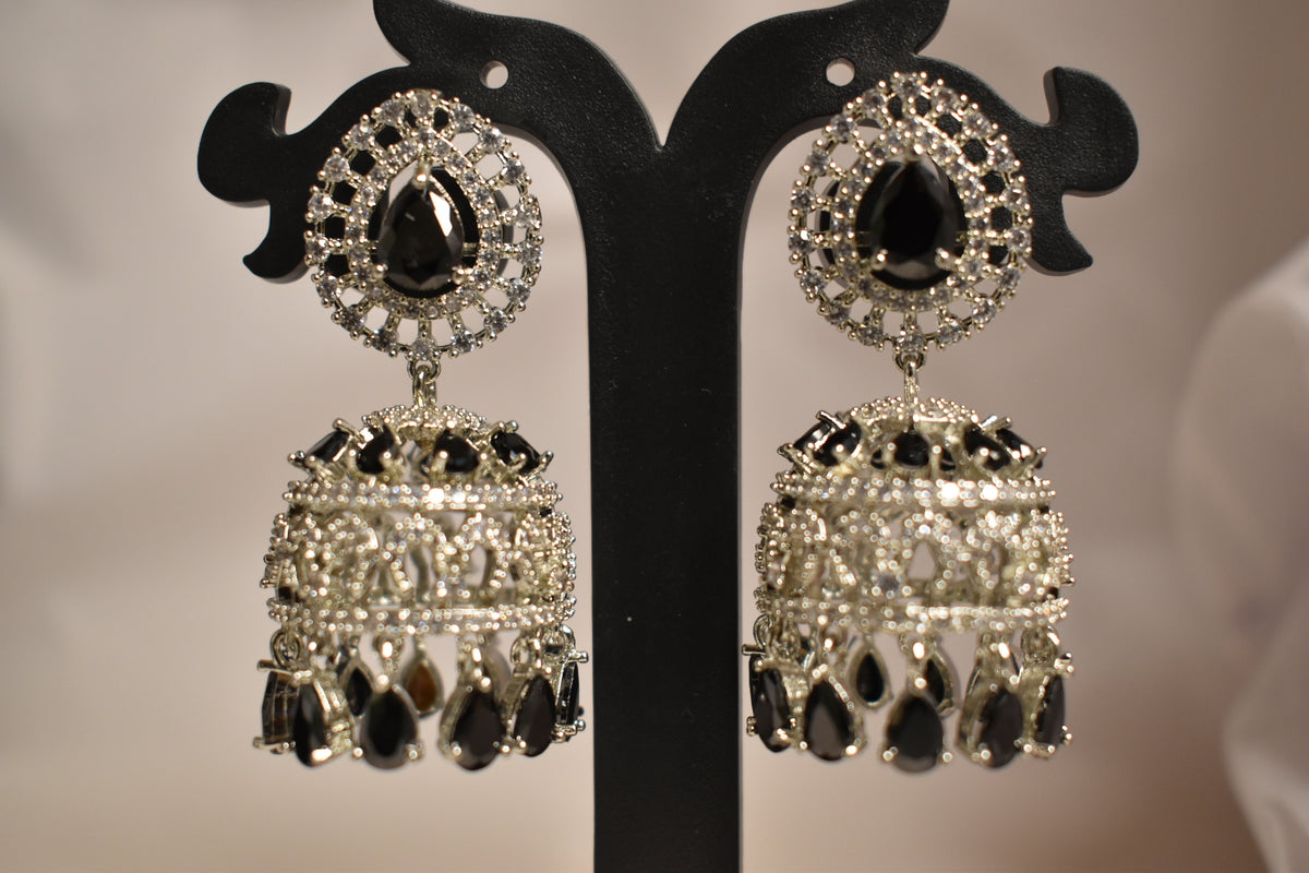 Noor-E-Naz 3-Piece Jhumka & Maang Tikka Set