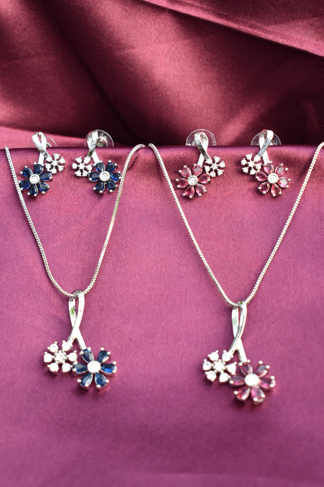 Leesuu Floral Bloom Crystal Necklace & Earrings Set