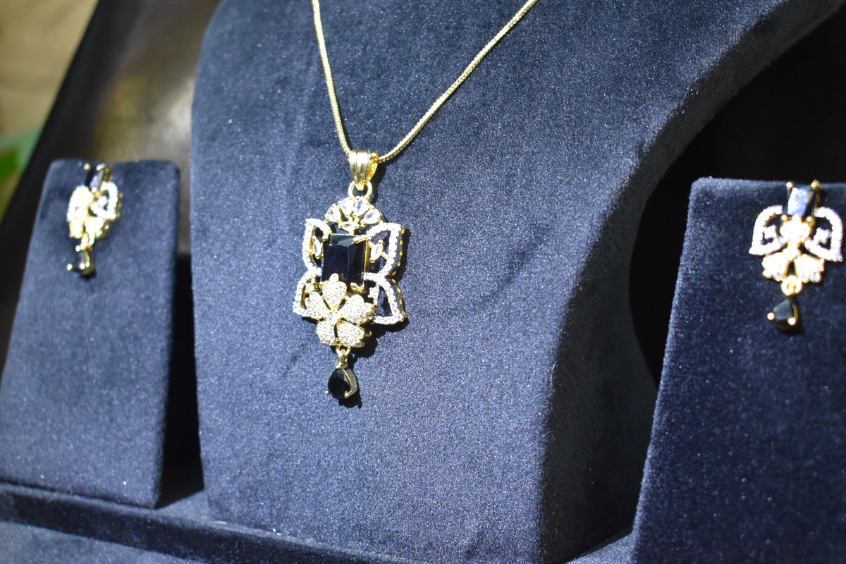 Royal Black and white Stone Pendant Necklace Set with Matching Earrings – Intricate Crystal Statement Jewellery