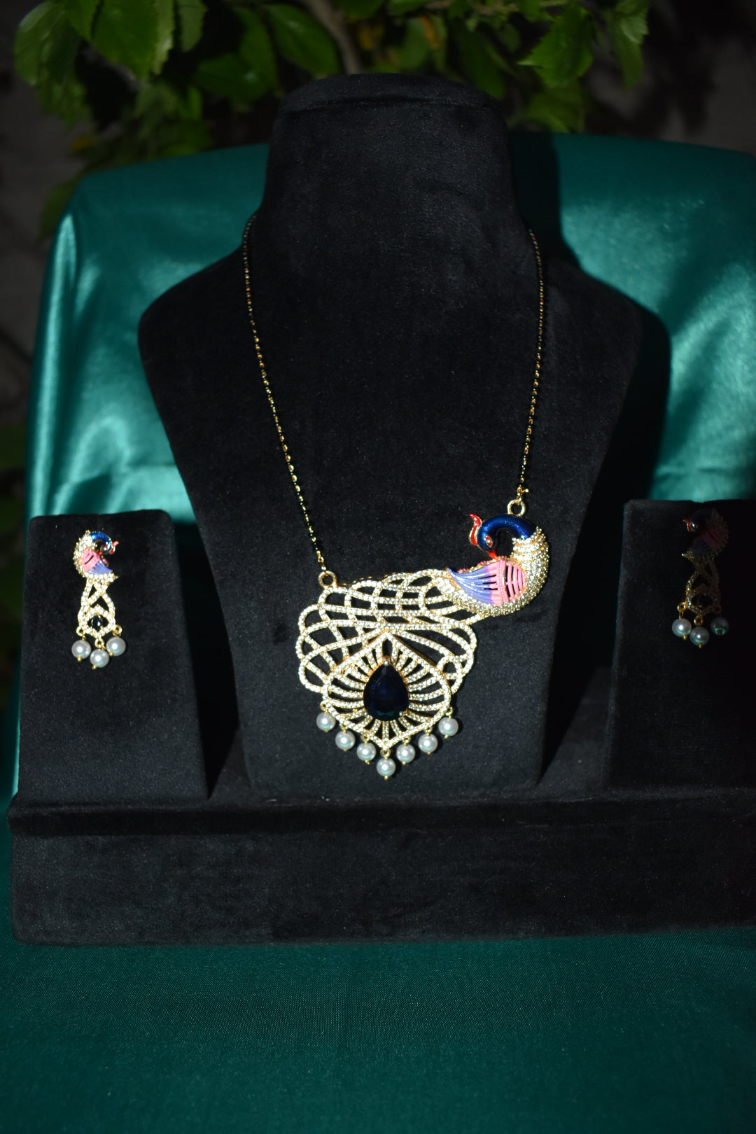 Royal Peacock Elegance Necklace Set with Matching Earrings