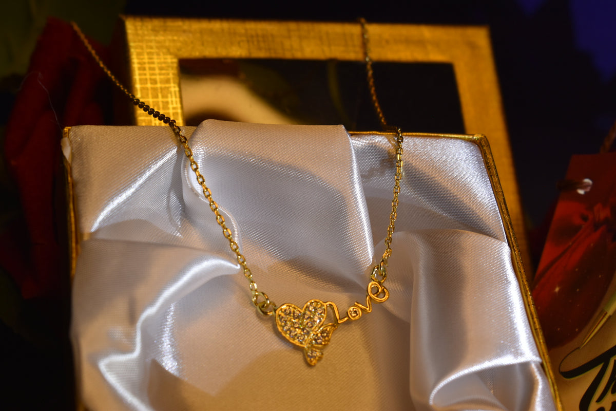 Emerald Floral Pearl Drop Necklace | Elegant Gold-Tone Statement Jewellery