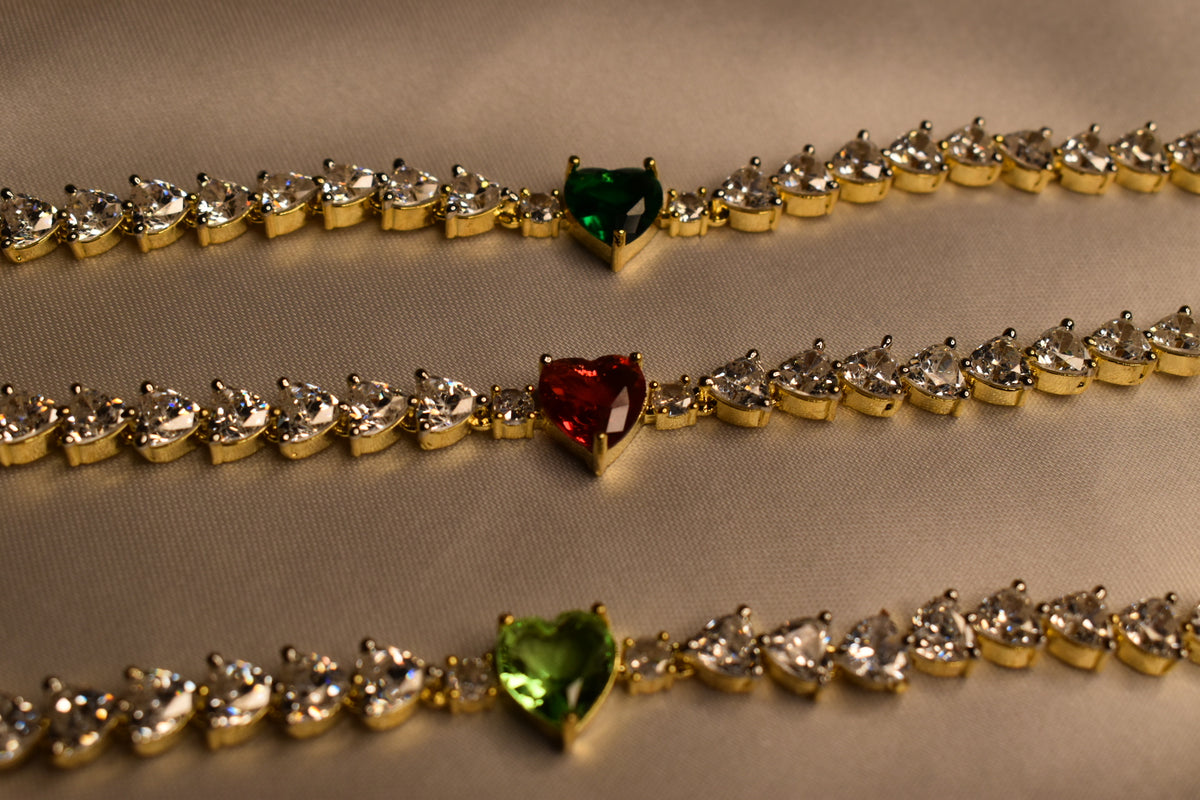 Elegant Heart-Cut Crystal Tennis Bracelet