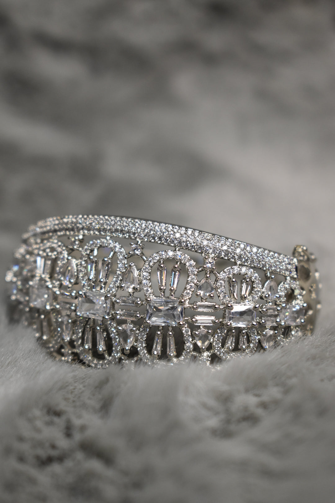 Luxury Dual-Row Crystal Hand Bracelet – Statement Cuff Bracelet