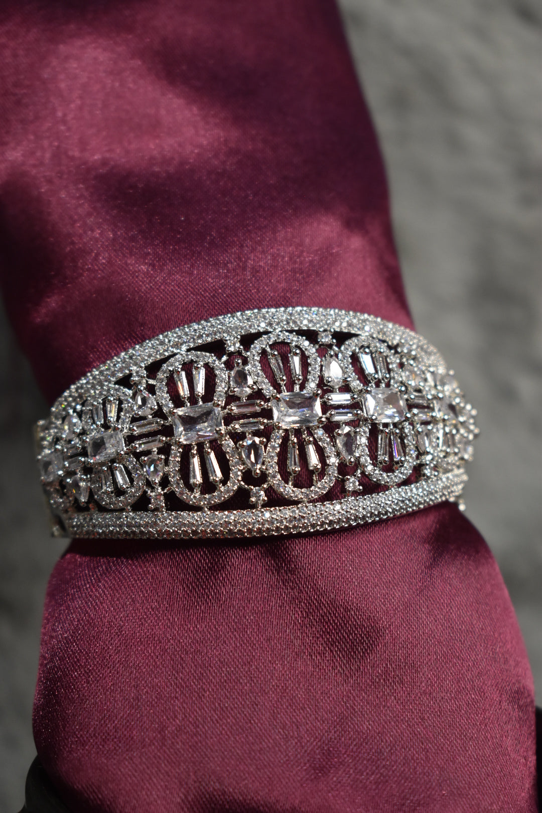 Luxury Dual-Row Crystal Hand Bracelet – Statement Cuff Bracelet