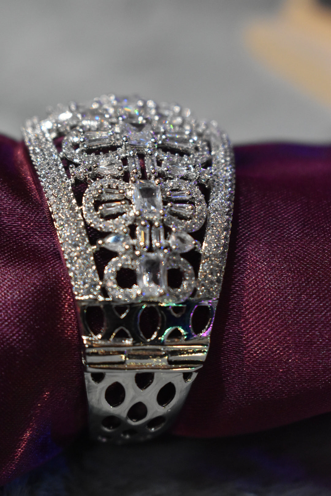 Luxury Dual-Row Crystal Hand Bracelet – Statement Cuff Bracelet