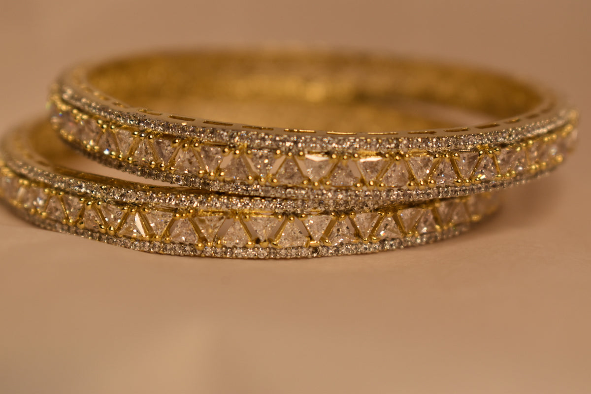 Golden Elegance Double-Row Diamond-Style Bangle | Leesuu