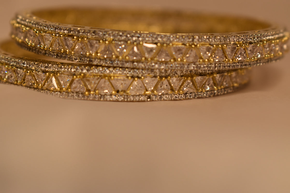 Golden Elegance Double-Row Diamond-Style Bangle | Leesuu