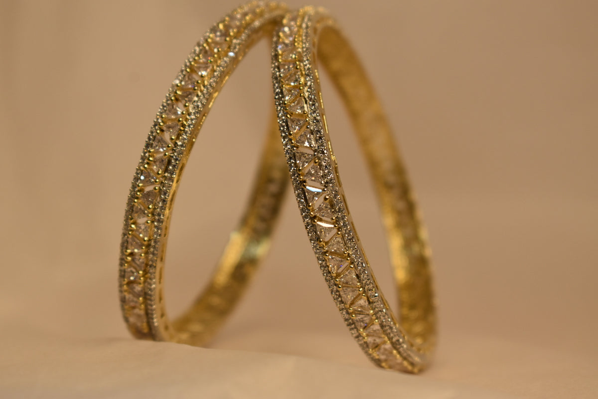 Golden Elegance Double-Row Diamond-Style Bangle | Leesuu