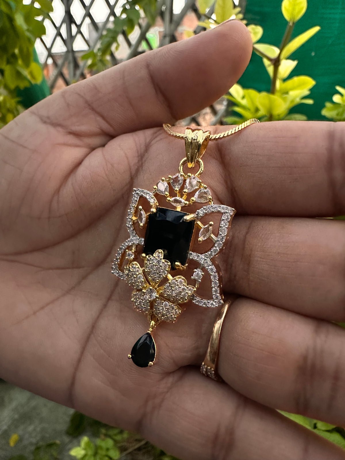 Royal Black and white Stone Pendant Necklace Set with Matching Earrings – Intricate Crystal Statement Jewellery