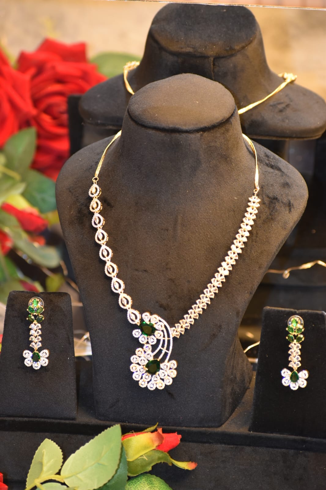 Emerald Grace Luxe Necklace & Earrings Set