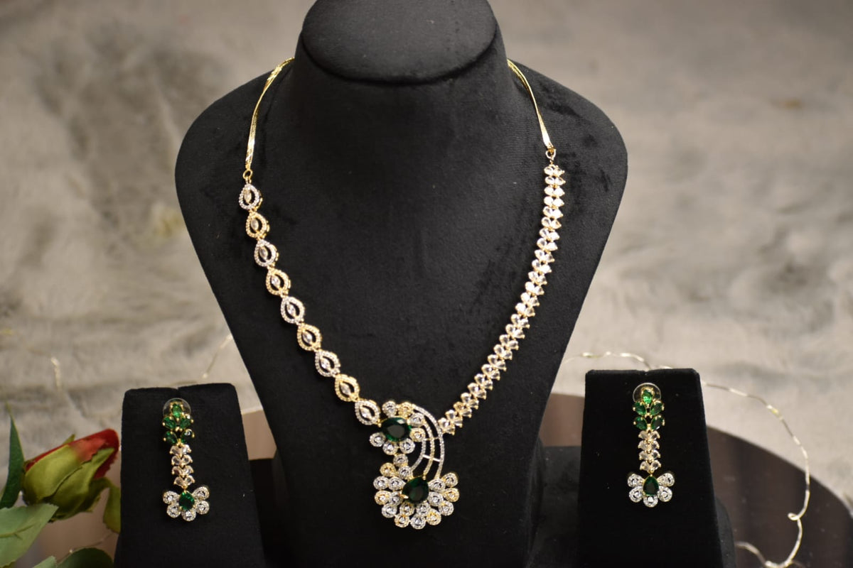 Emerald Grace Luxe Necklace & Earrings Set