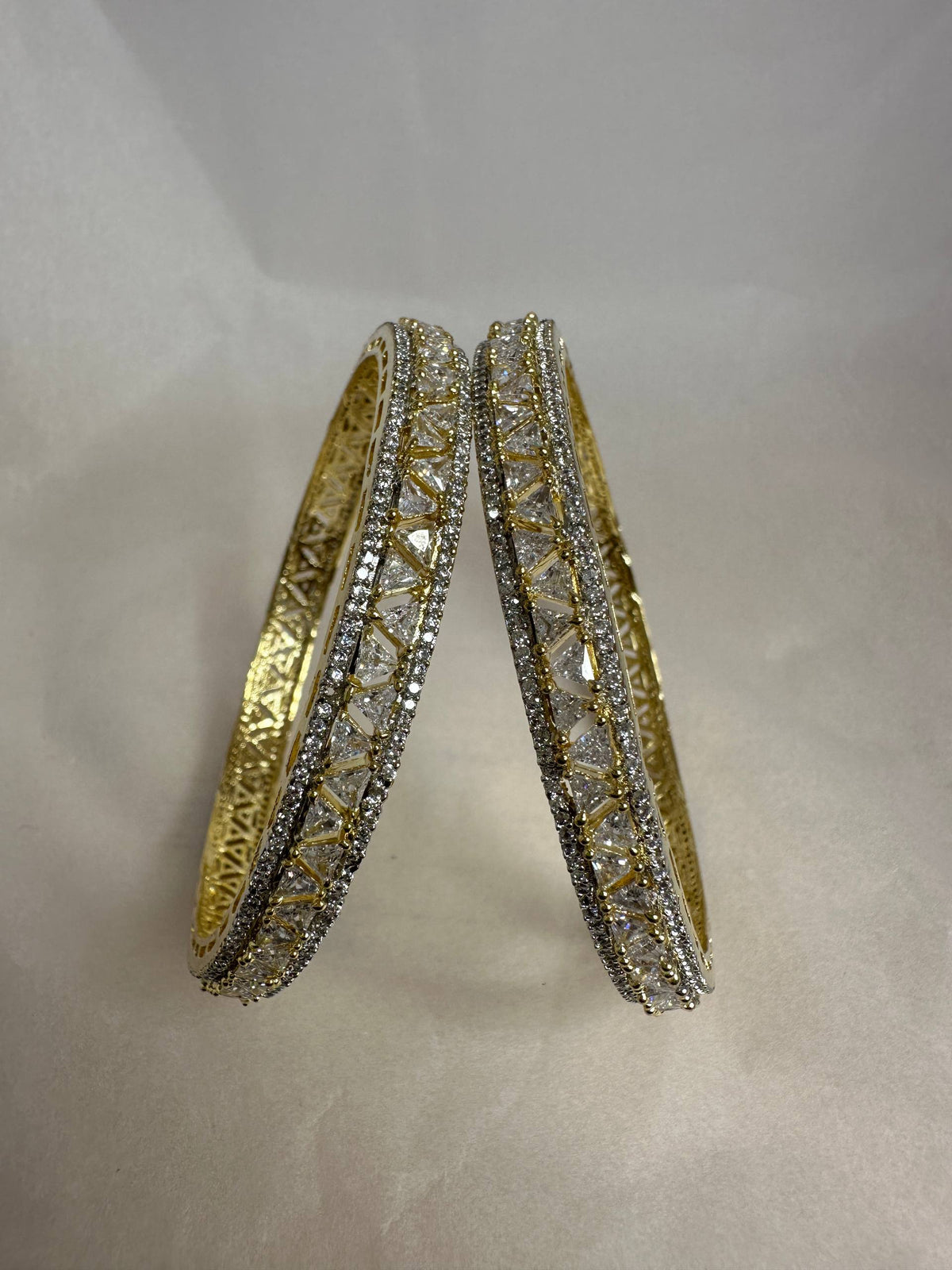 Golden Elegance Double-Row Diamond-Style Bangle | Leesuu