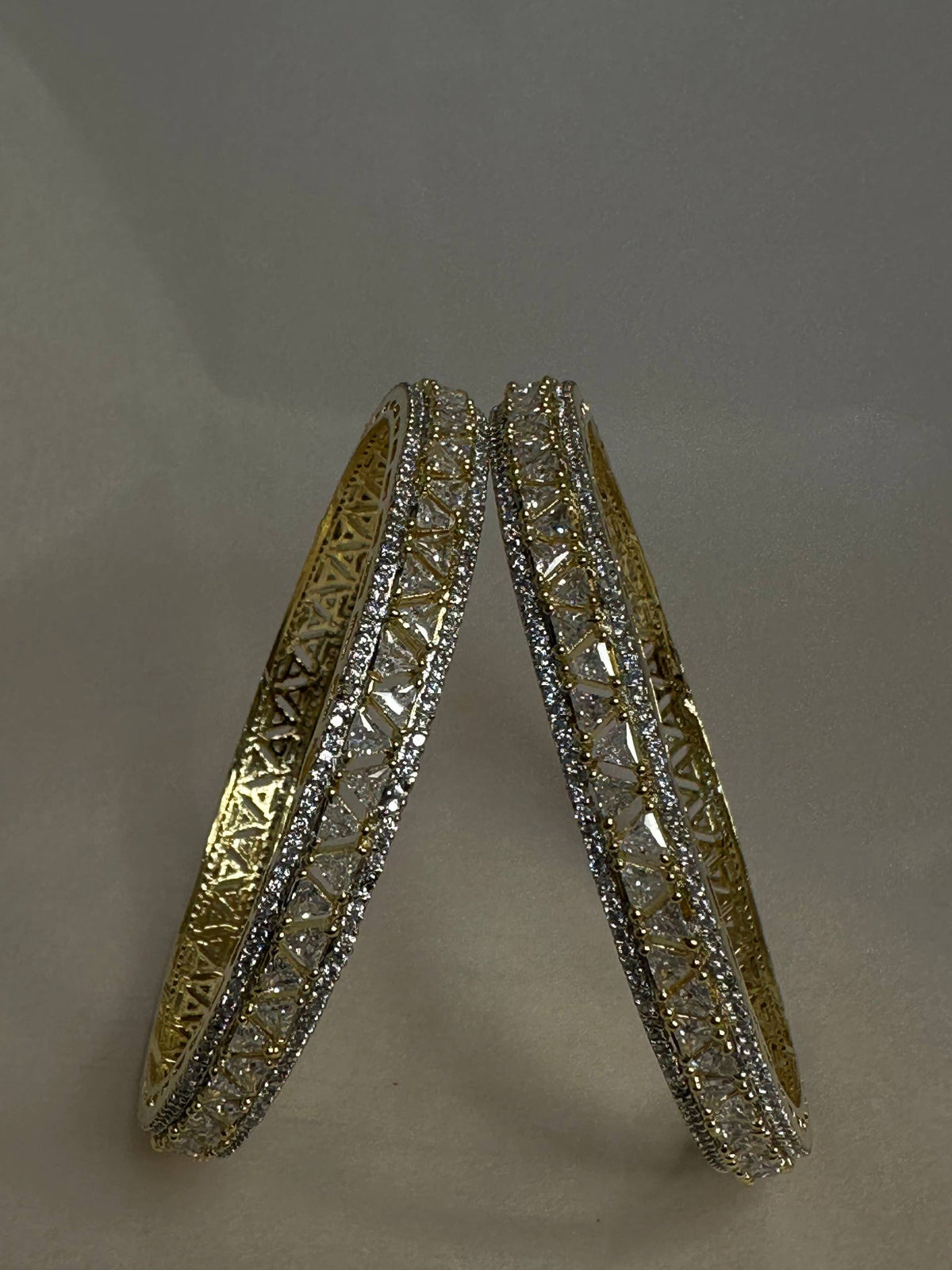 Golden Elegance Double-Row Diamond-Style Bangle | Leesuu