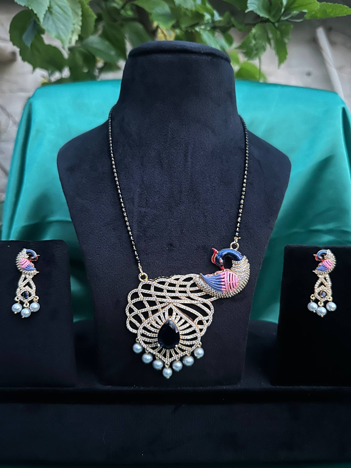 Royal Peacock Elegance Necklace Set with Matching Earrings